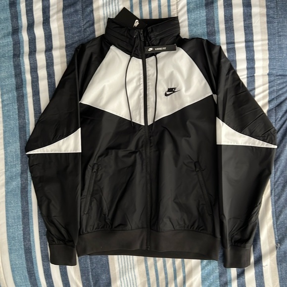 Nike Sportswear Windrunner - Picture 1 of 4